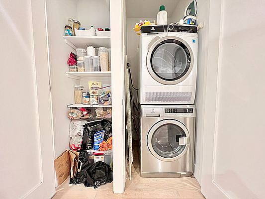 5th image of 111 Woodruff Ave APT 6D