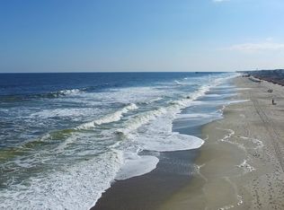 826 Ketch Ct, Kure Beach, NC 28449