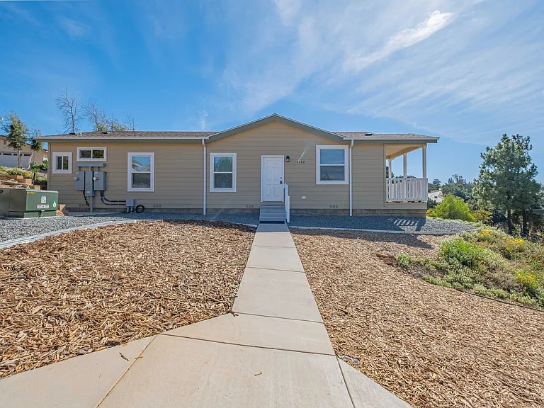 1132 Old Mountain View Rd — Photo 27