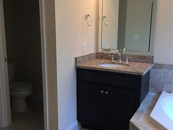 5th image of 6042 Dunridge Dr