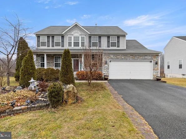 421 Flight O Arrows Way, Martinsburg, WV 25403