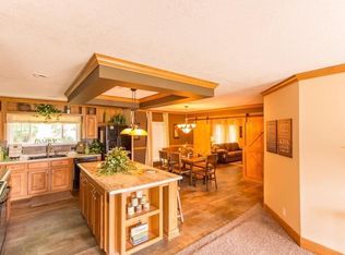 2975 Buster Walker Rd, Waynesville, GA 31566