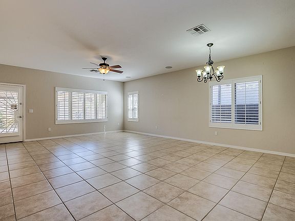 3rd image of 1262 W Varese Way