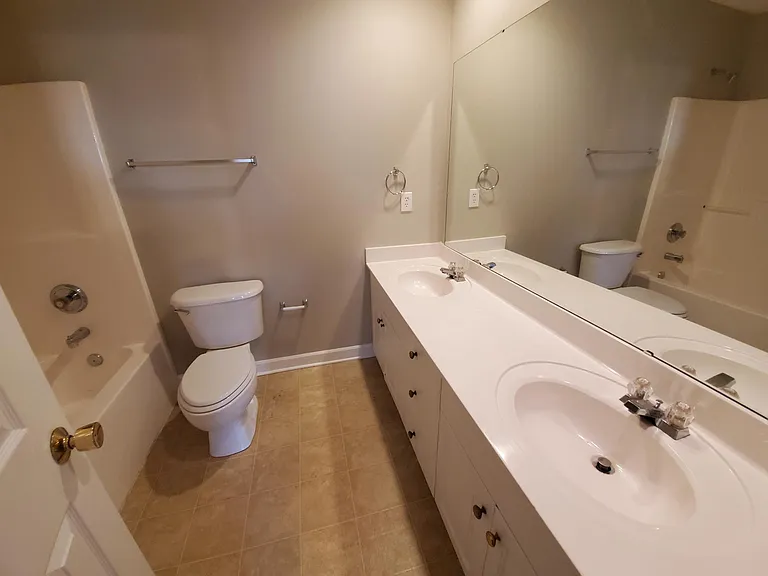 221 Cornerstone Ct — Photo 9