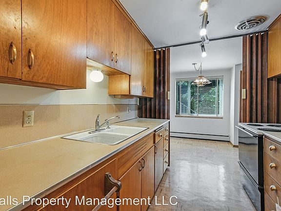 5th image of 2601 14th Ave W #2601
