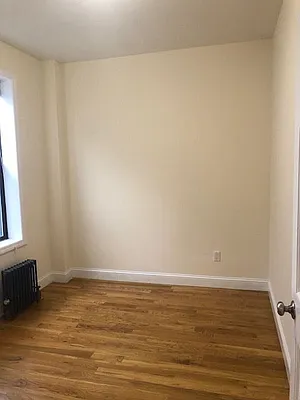 Rented by Alexander Bilu, LREB | media 36