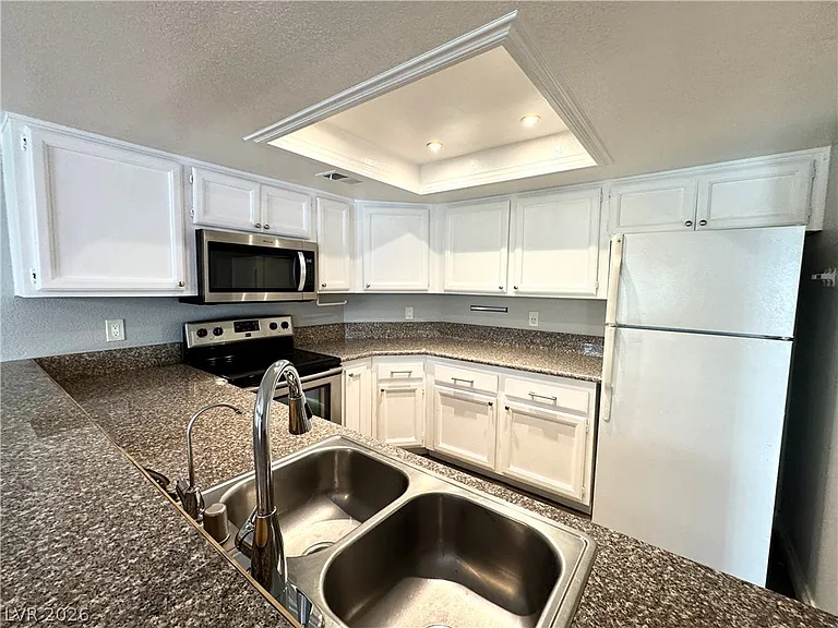 6250 W Flamingo Rd #48 — Photo 9