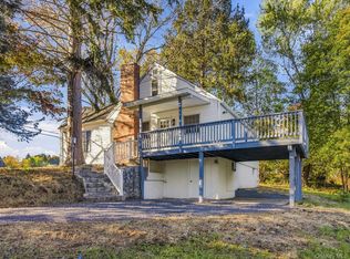30 Smith Road, Pleasant Valley, NY 12569