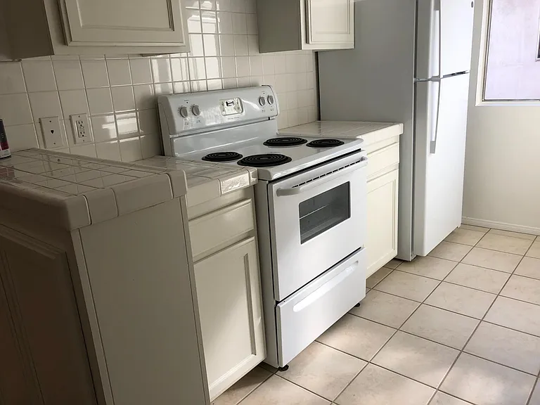 541 N Orlando Ave #5 — Photo 3