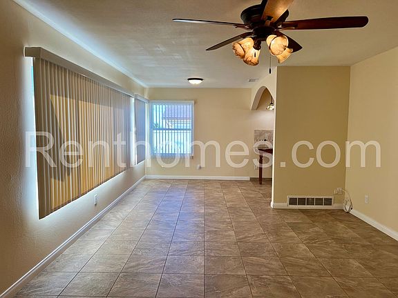 3rd image of 5024 Mount Durban Dr