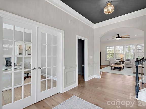 4th image of 6416 Loyola Ct