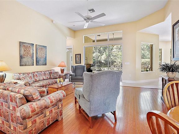 5th image of 5238 Greens Dr