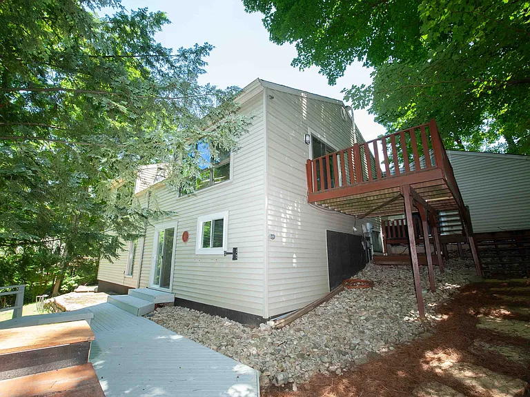 973 Hollow Creek Dr — Photo 32