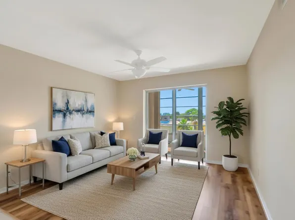 2515 NE 1st Court 412, Boynton Beach, FL 33435