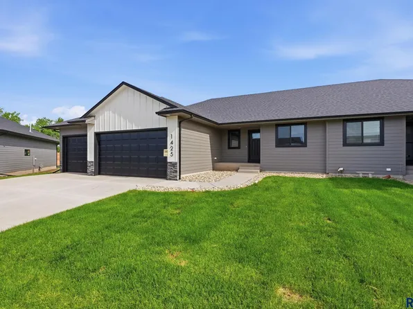 1425 Mae Pl N, Tea, SD 57064