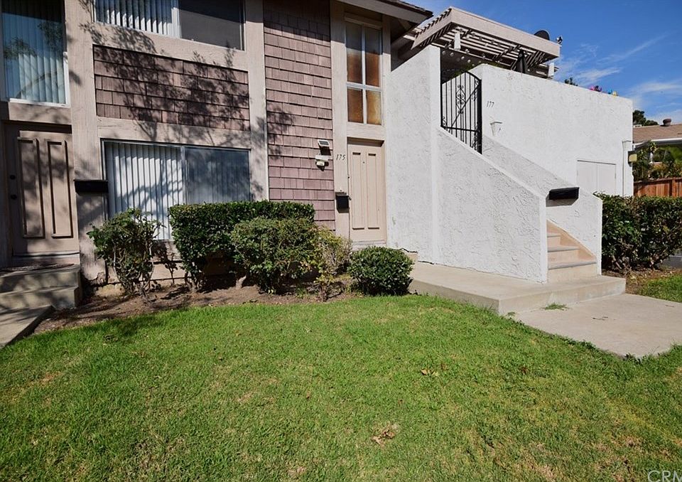 2nd image of 175 Oval Rd #3
