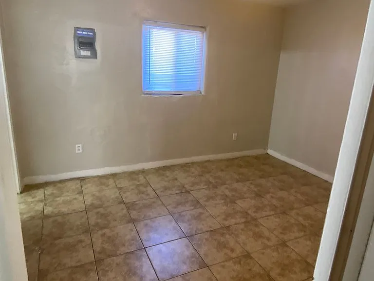 324 Texas St SE — Photo 5
