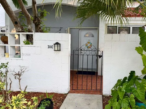 20937 Bay Ct APT 111-1, Aventura, FL 33180