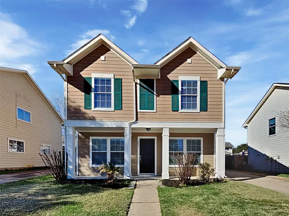 817 Lightningbug Ln, Conroe, TX 77301