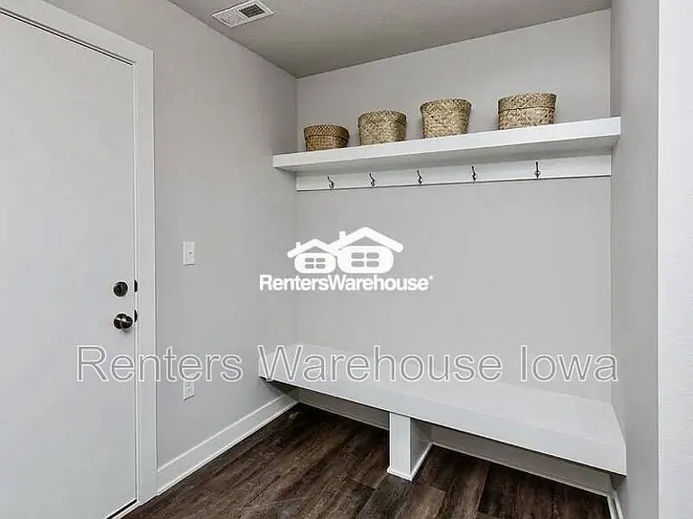 3619 NE Kara Ln — Photo 13