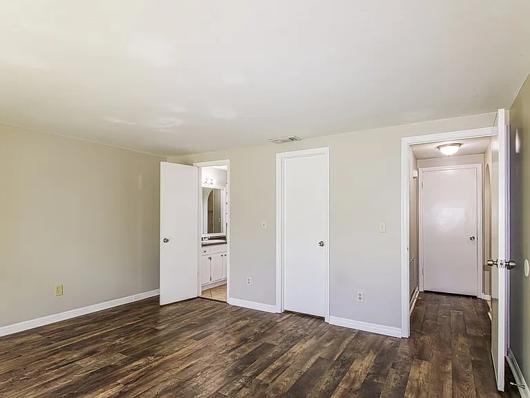 8499 Vicksburg Rd — Photo 9