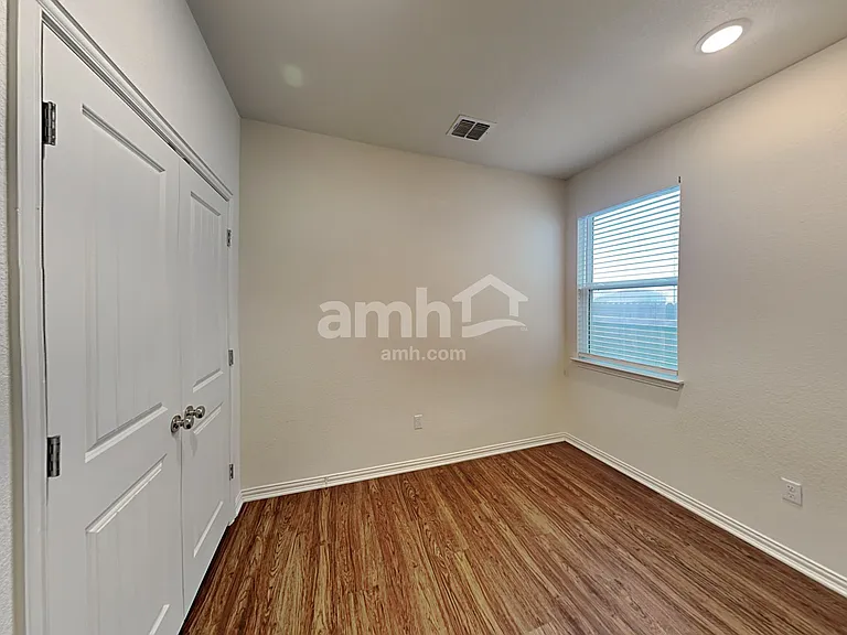 2714 Brogan Crk — Photo 14