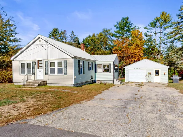 444 Auburn Road, Peru, ME 04290