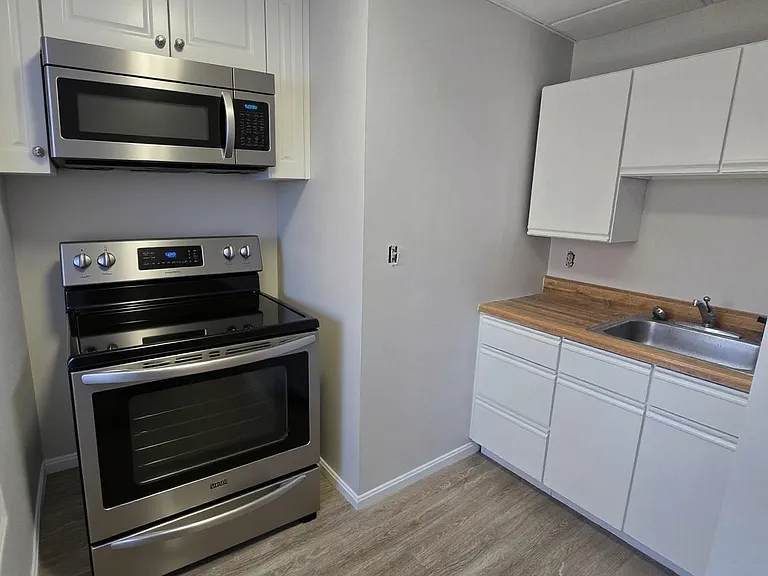 3 Maxwell Ct #1 — Photo 4