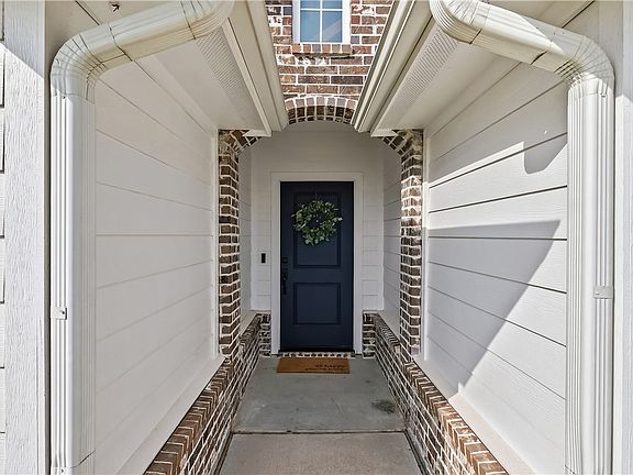 2nd image of 3405 Omaha Ct