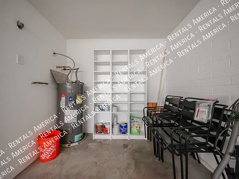 2902 W Straford Dr — Photo 19