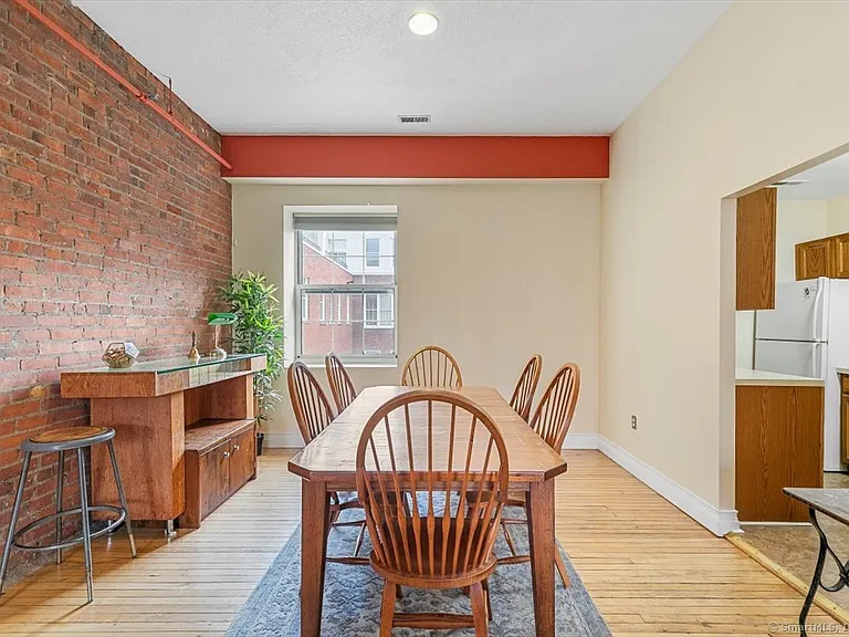 196 Crown St #310 — Photo 7