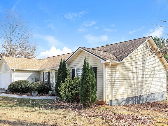 3rd image of 54 Bishop Mill Dr NW
