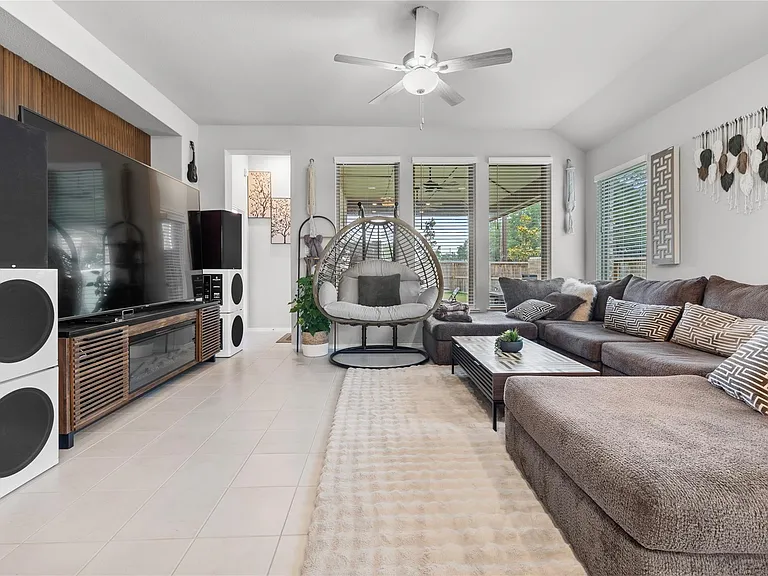 8727 Gleaming Village Way — Photo 12