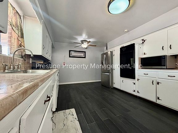 2nd image of 3407 E 5th St