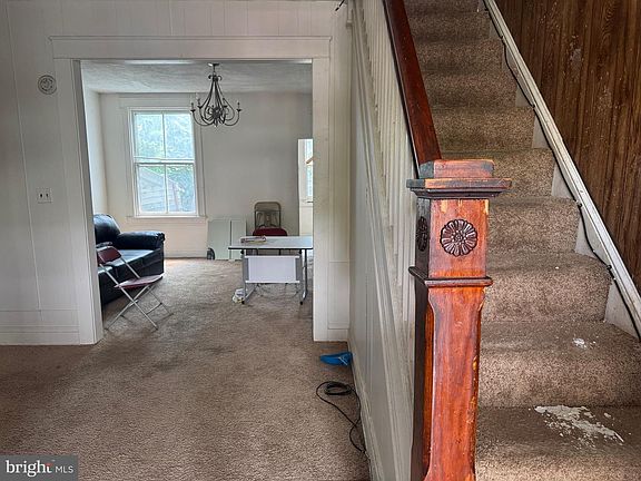 2nd image of 739 E 36th St