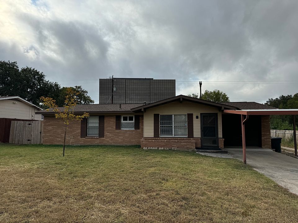 1st image of 4842 Newcome Dr