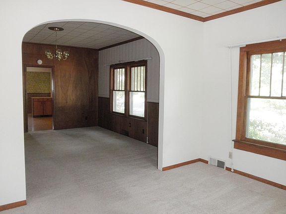 3rd image of 1420 E 11th Ave