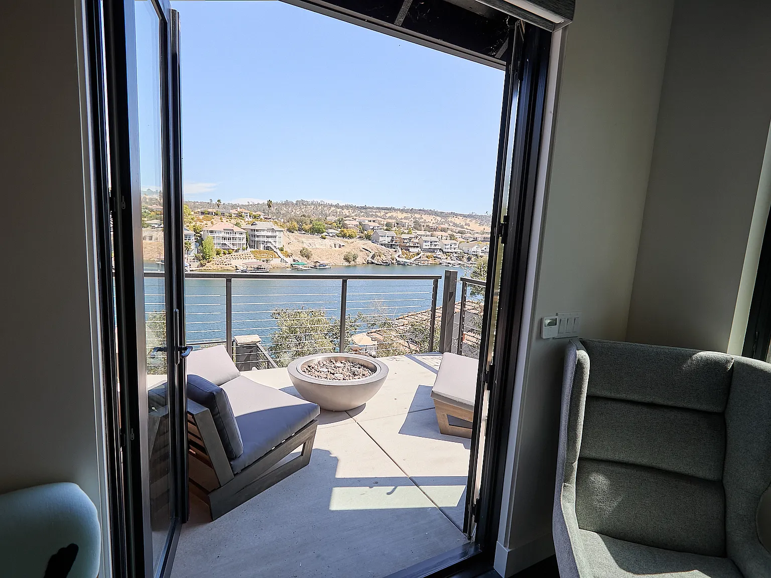 3 bed, 2677 sqft, $6,200 — Photo 3