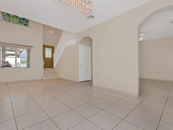 4th image of 4959 SW 128th Ter