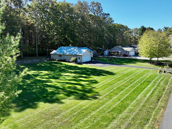 4th image of 213 Woodhaven Cir