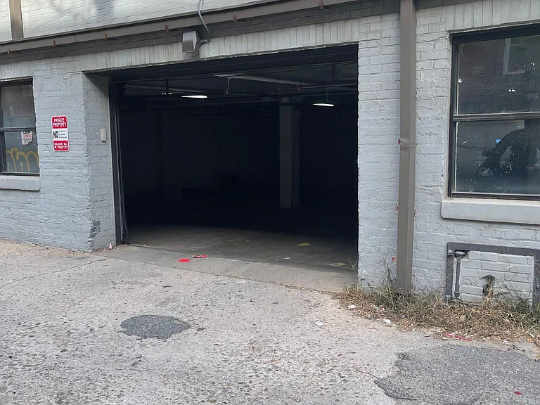 1333 W Broad St #202 — Photo 13