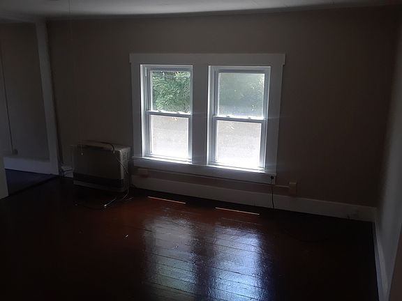 4th image of 123 Pearl St #3