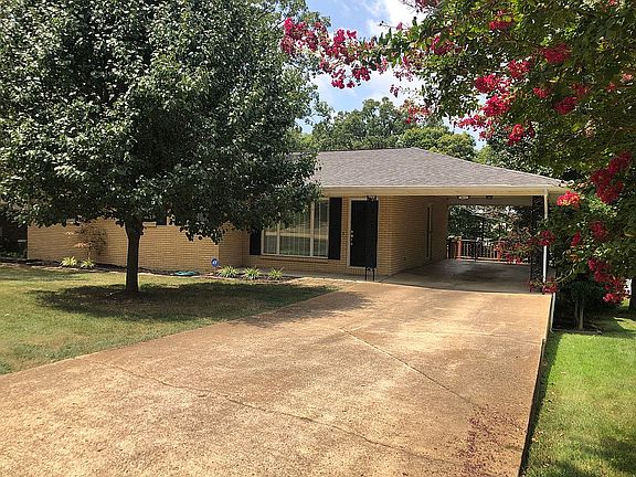 4th image of 2833 Park Pl