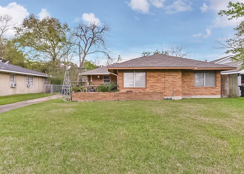 1st image of 5719 Winding Creek Way