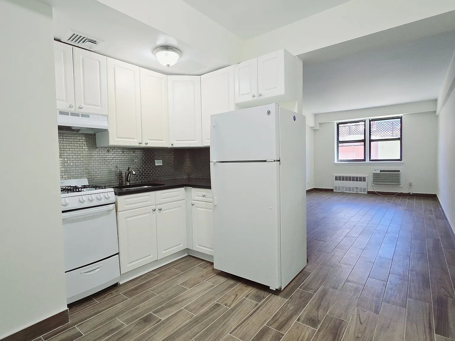 60 Turner Pl APT L3 photo 1