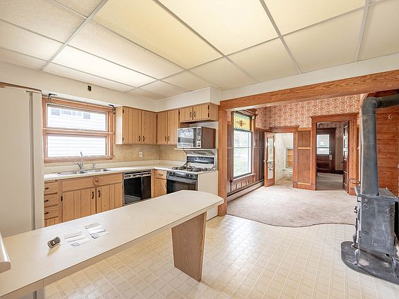 5th image of 4221 Old Grand Ave
