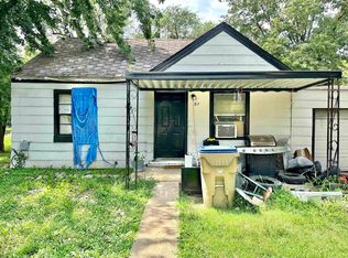 525 S Forrest St, Douglass, KS 67039