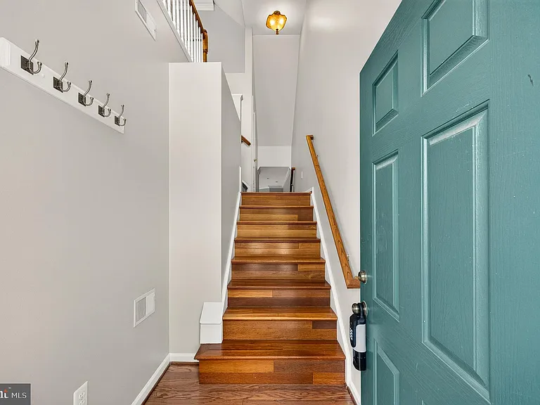 6805 Oregano Ln — Photo 4