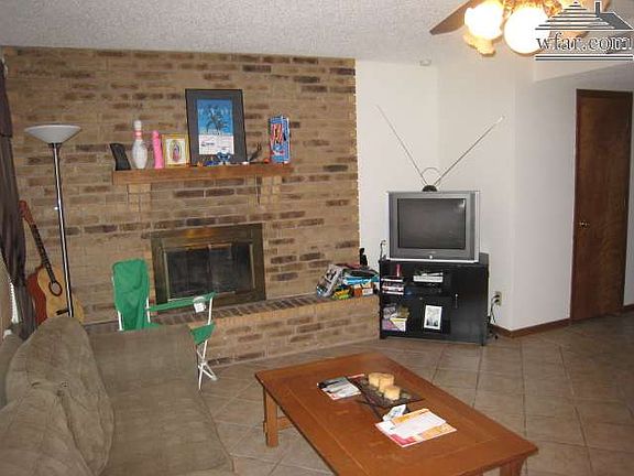 2nd image of 2946 Gossett Dr
