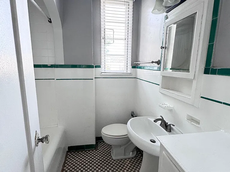 La Leyenda Apartments — Photo 24
